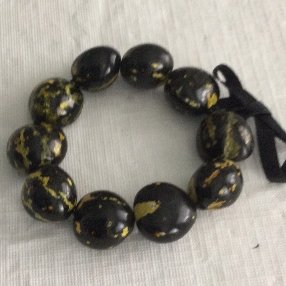 Woman’s Stretch Bracelet made in Hawaii Black the color symbolizes power #25